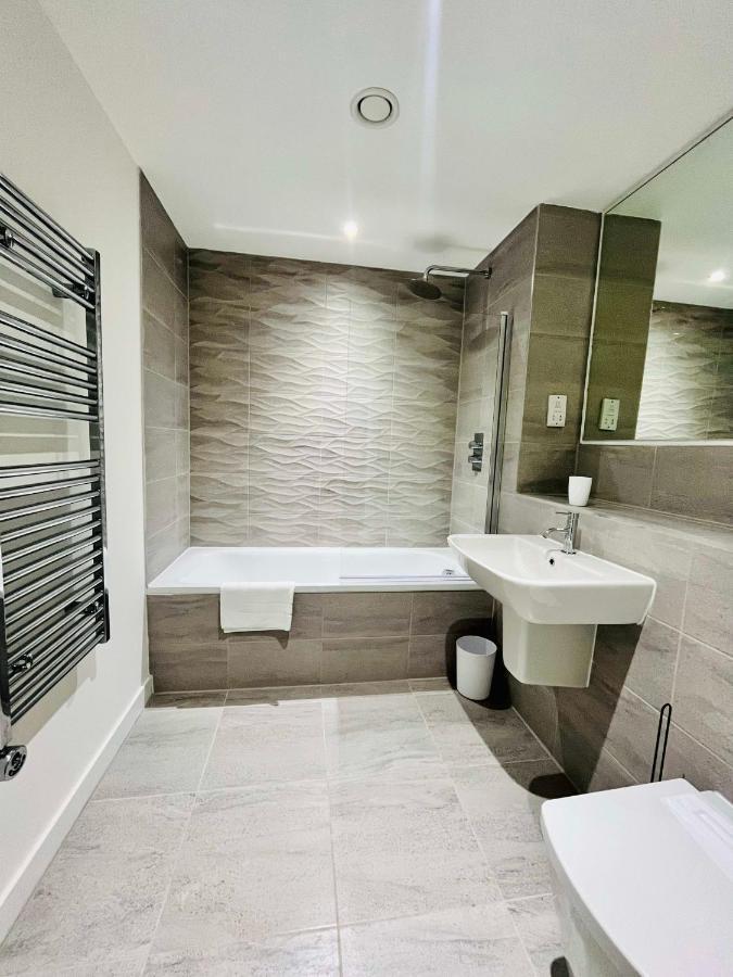 Stunning One Bedroom Apartment In Old Trafford Manchester Exterior photo
