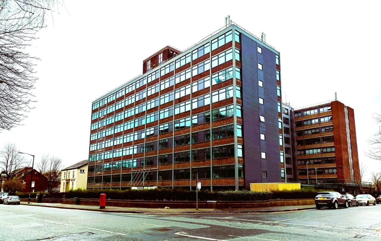 Stunning One Bedroom Apartment In Old Trafford Manchester Exterior photo